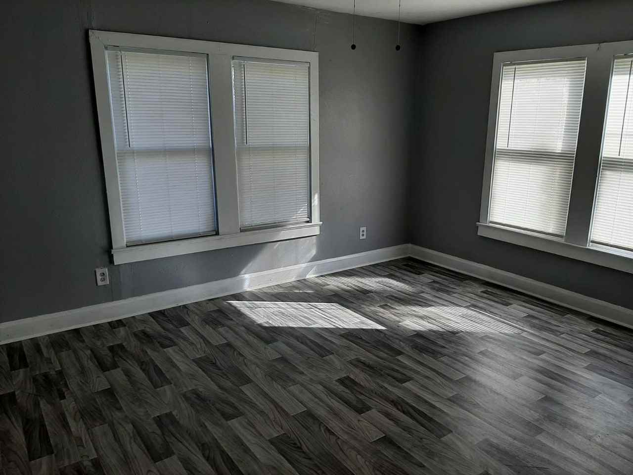 345 S 9th St & 345 w Ave L - Photo 2 of 12