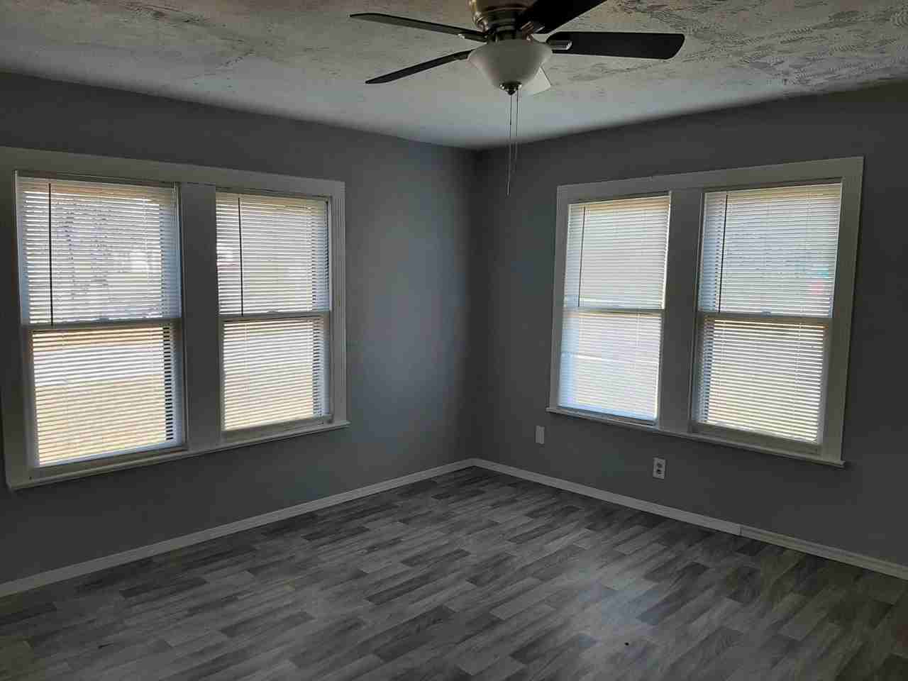 345 345 S 9th St & 345 w Ave L - Photo 5 of 12