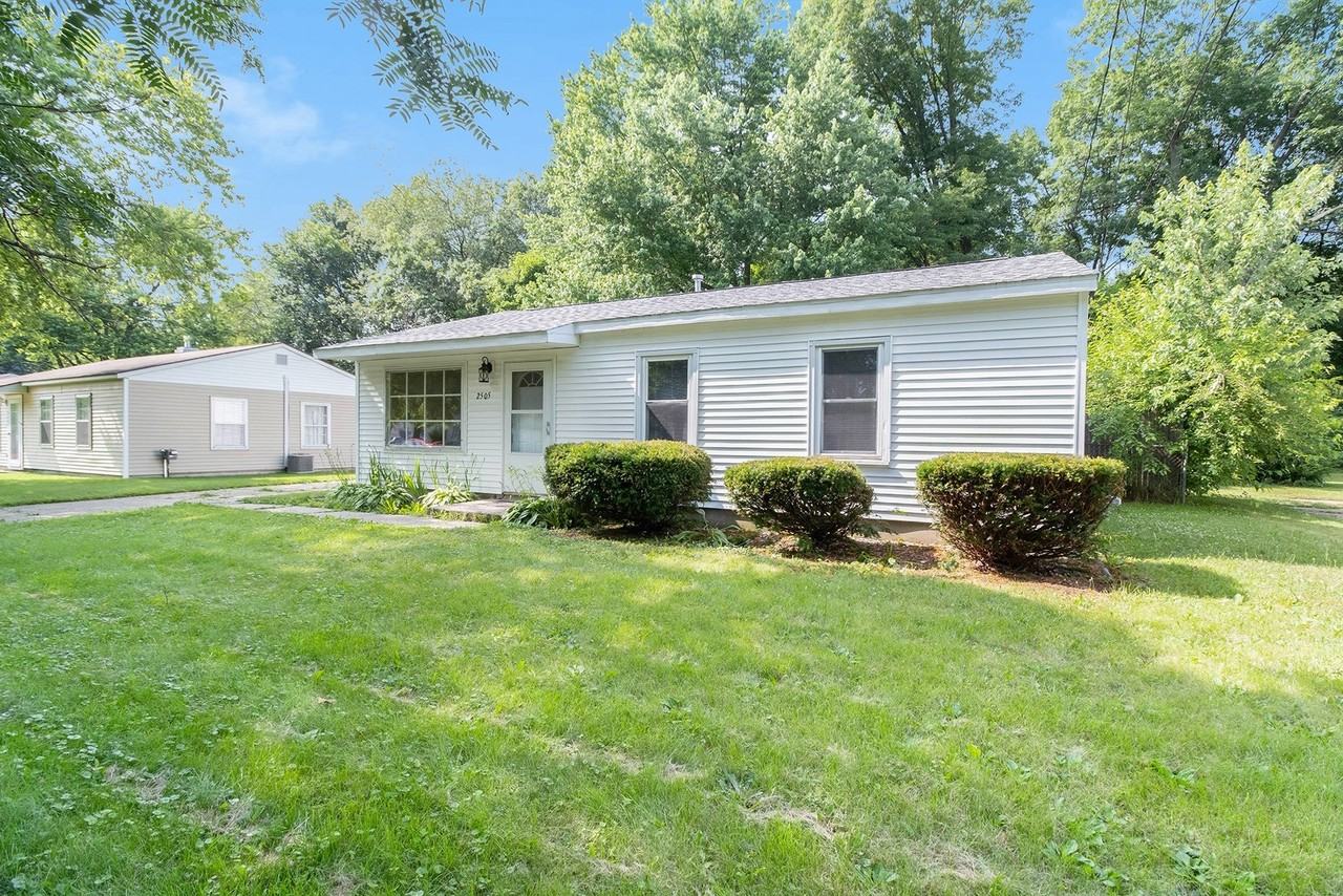 2505 2505 Ashton Avenue - Photo 5 of 22