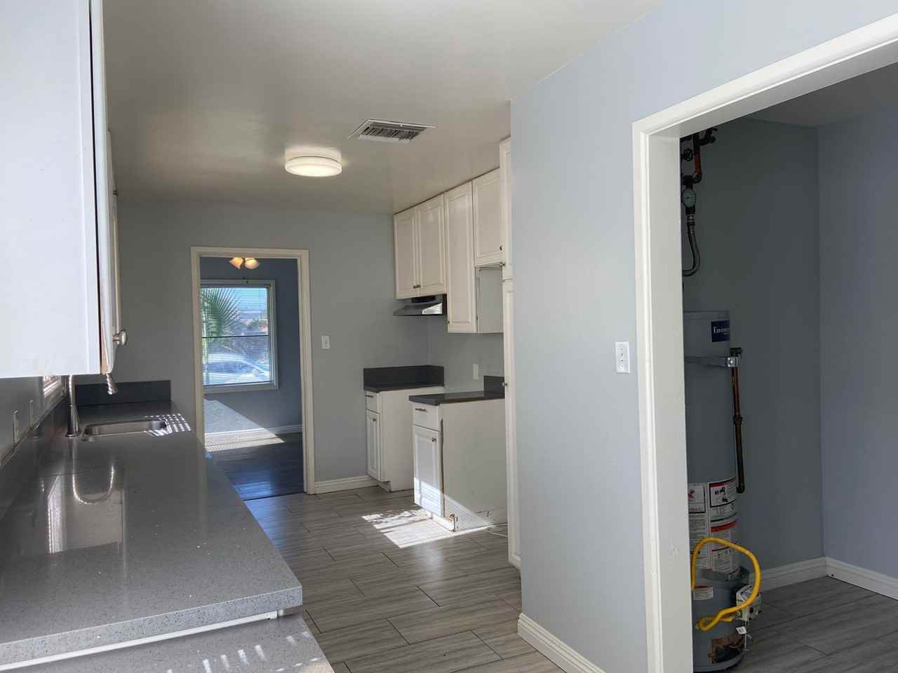 222 Olive St - Photo 7 of 9