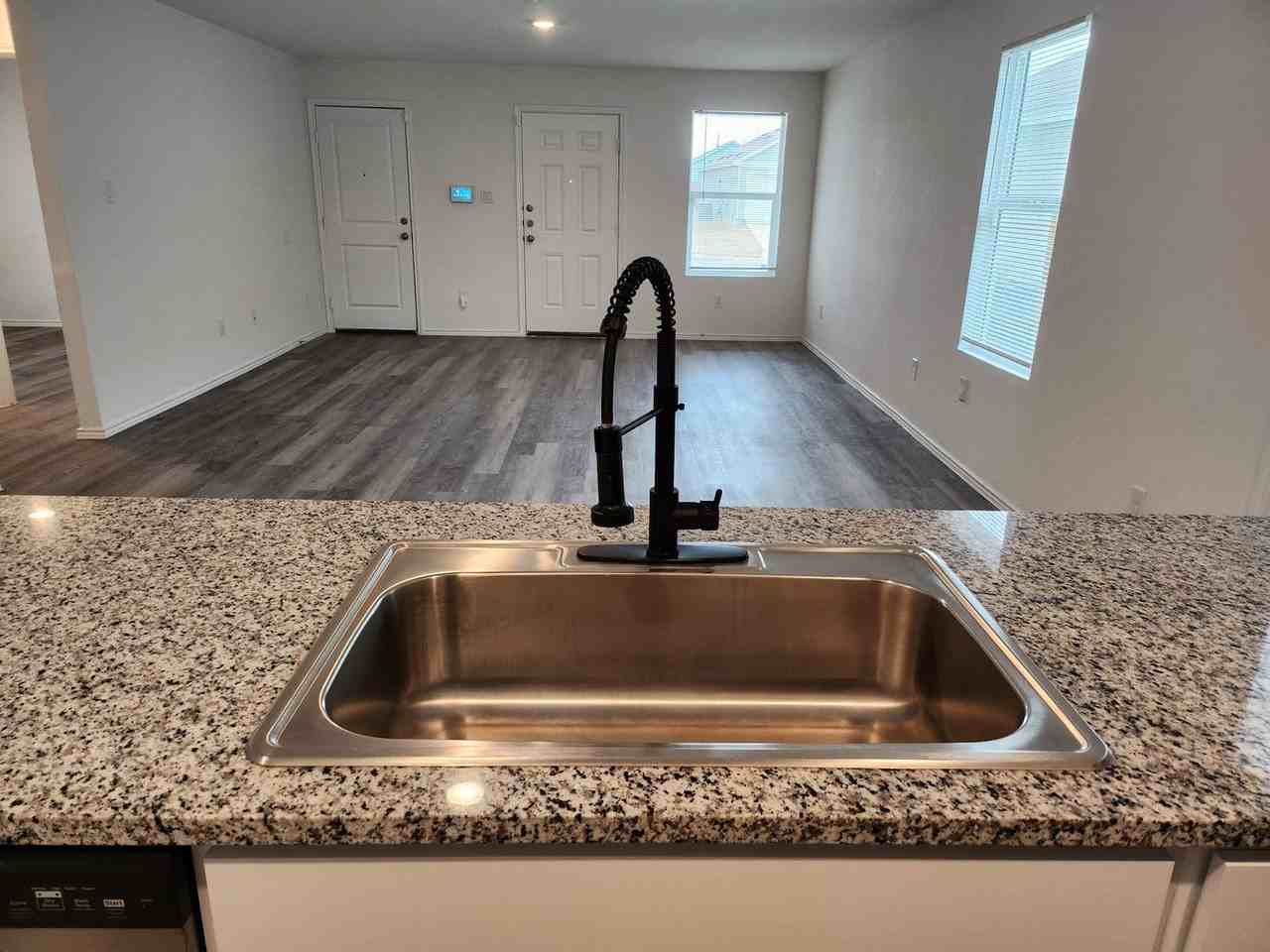 5909 Antonio Pl - Photo 5 of 22