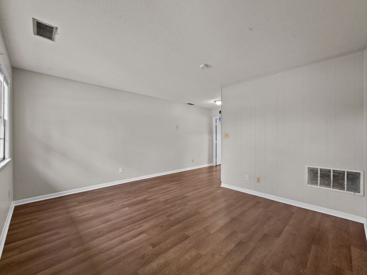 21C Sophia Dr - Photo 4 of 14
