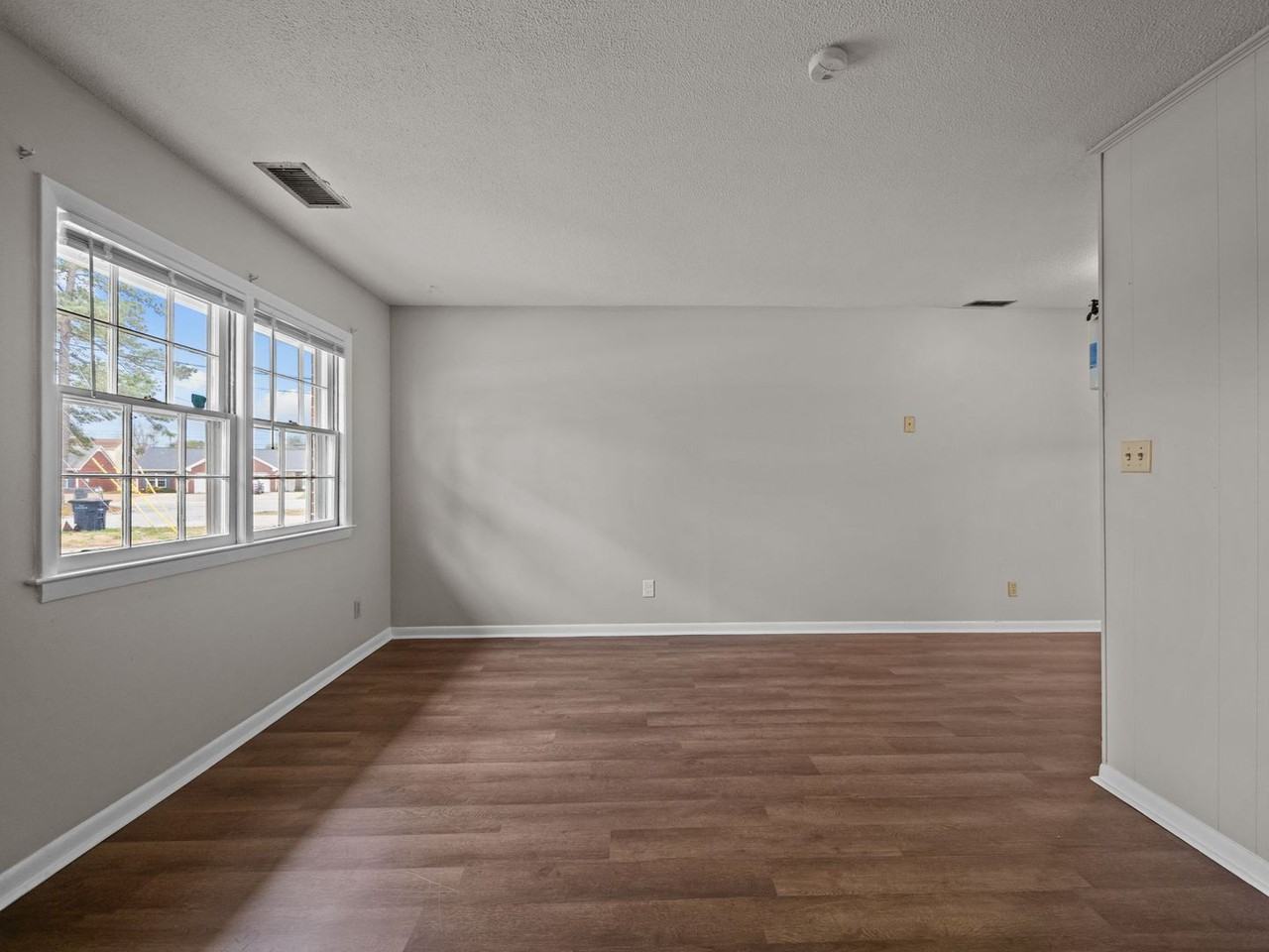 21C Sophia Dr - Photo 6 of 14