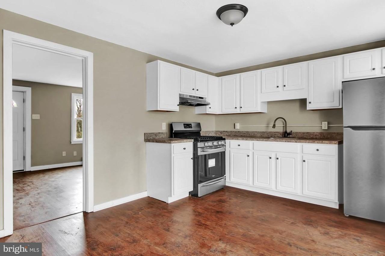 1466 S 13th St - Photo 5 of 21