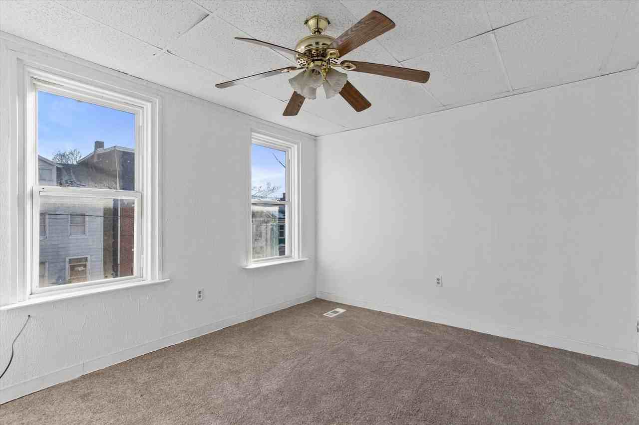 217 W College Ave - Photo 7 of 17