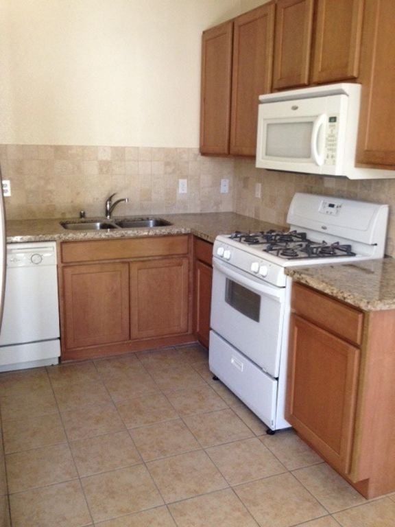 1514 Lance Dr - Photo 3 of 13