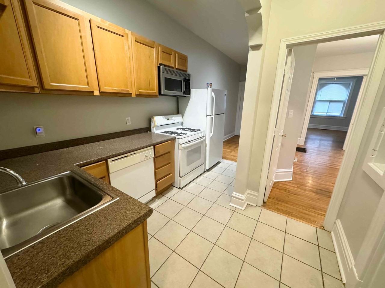 3539 Giles Ave - Photo 6 of 25