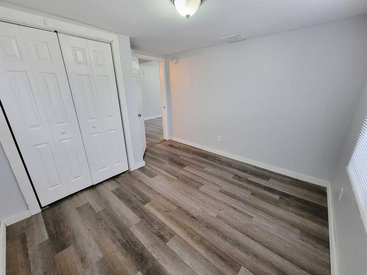 1162 W 26th St - Photo 3 of 14