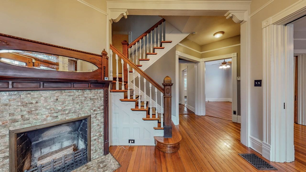 1355 S Brook St - Photo 5 of 30