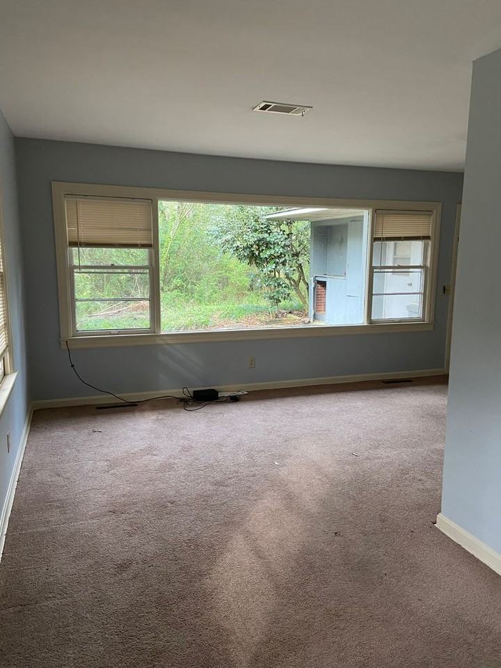 1315 Azalea Drive - Photo 3 of 6