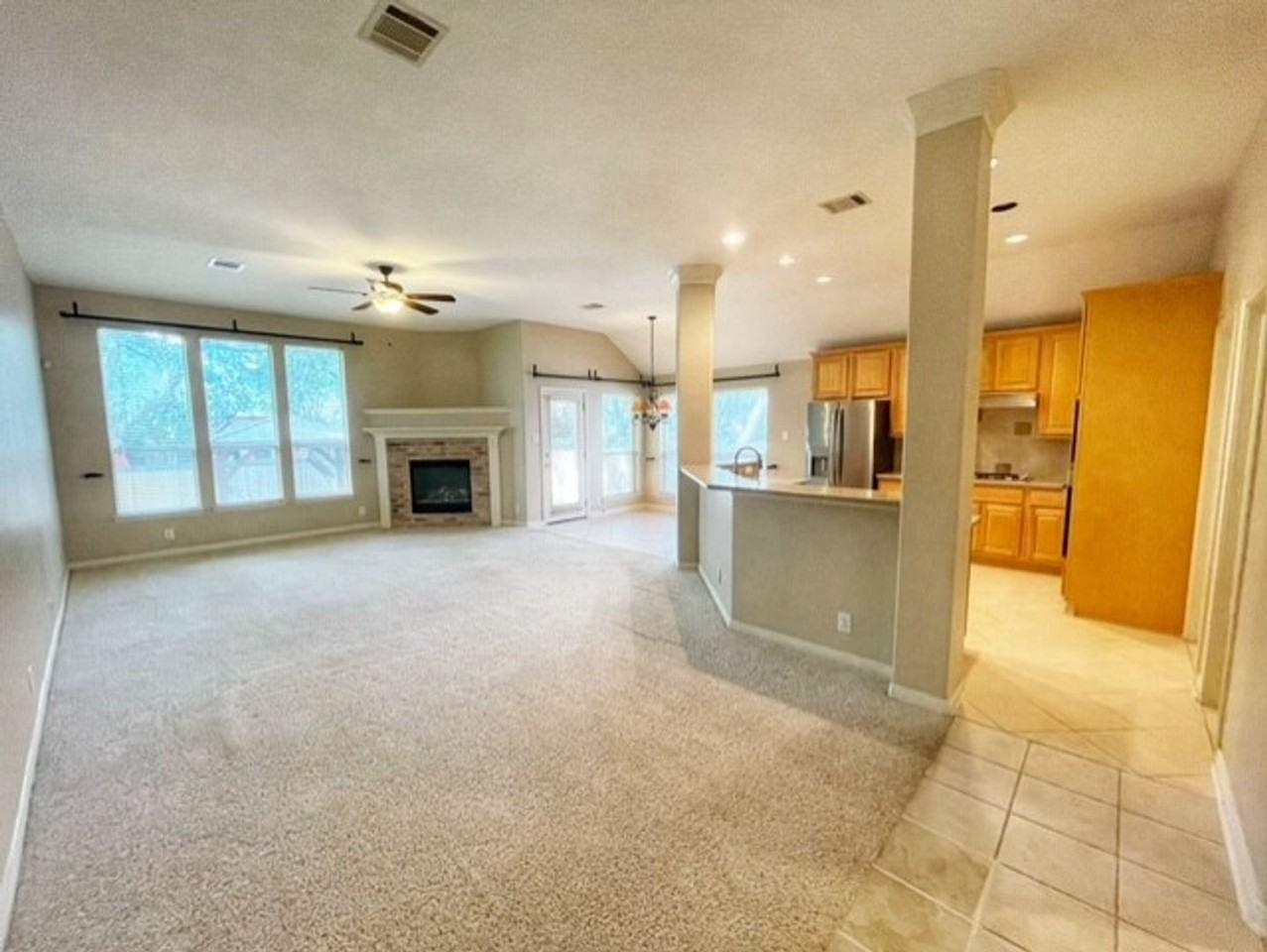 26418 Cuyahoga Cir - Photo 2 of 32