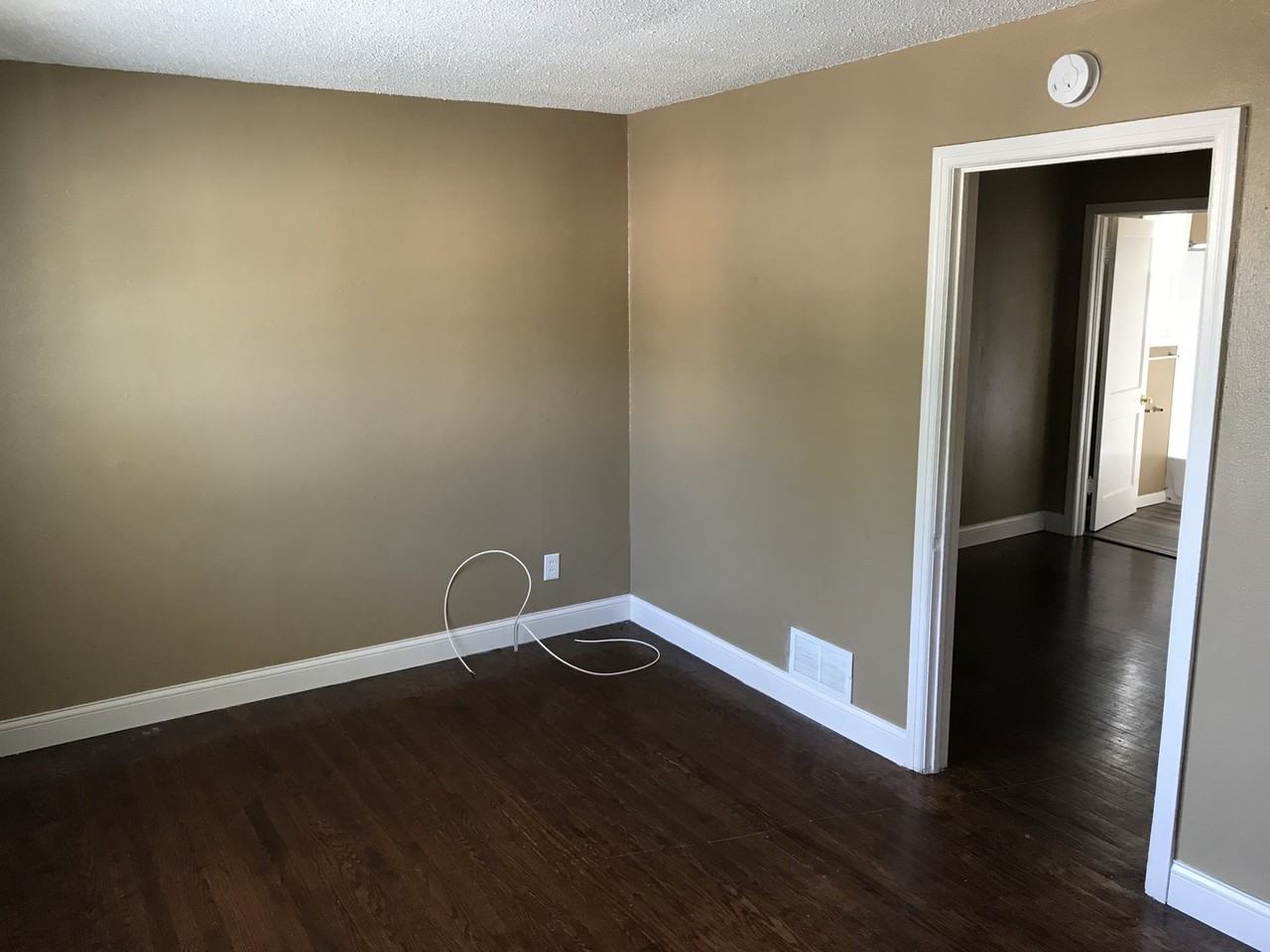 122 Horn Ave - Photo 3 of 9