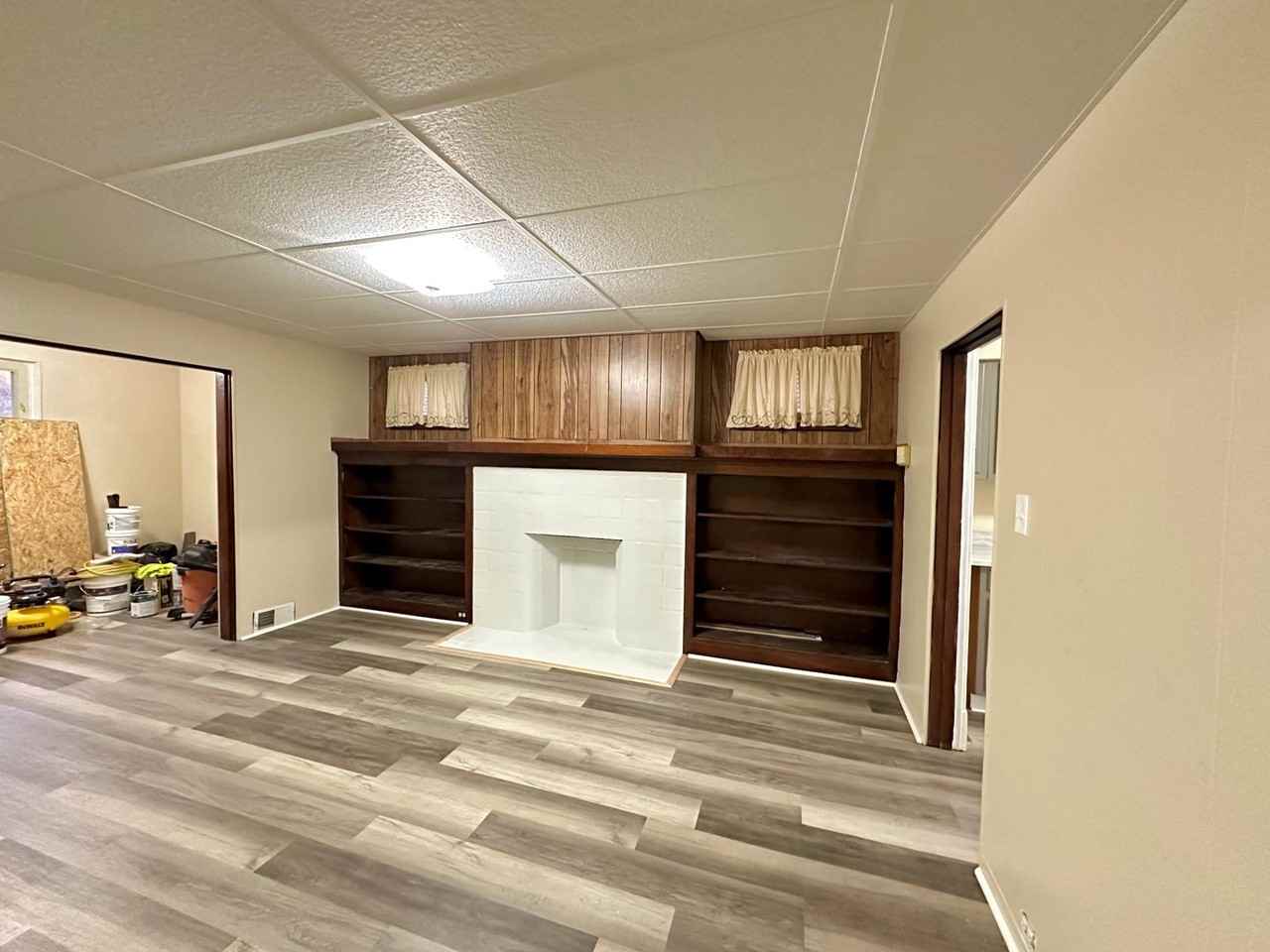 636 Hazelwood Ave - Photo 4 of 11
