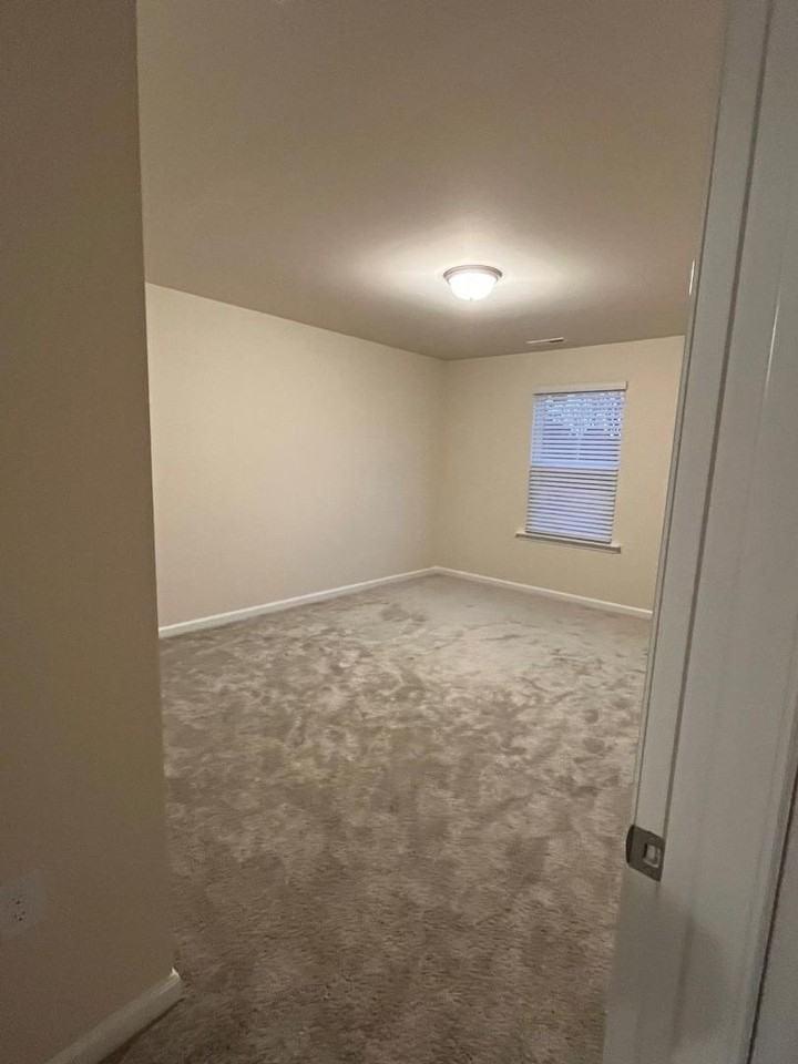 5600 Preveza Pl - Photo 4 of 17