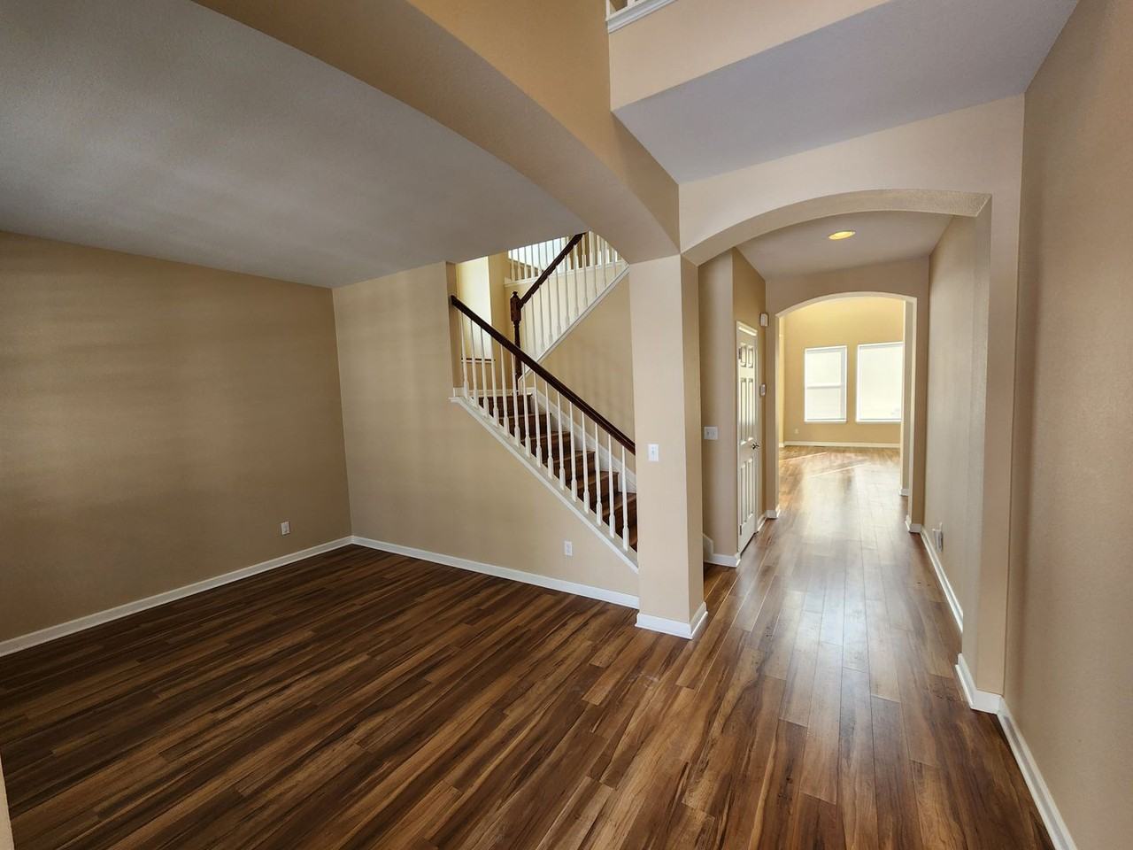 410 Cheyenne Dr - Photo 4 of 39