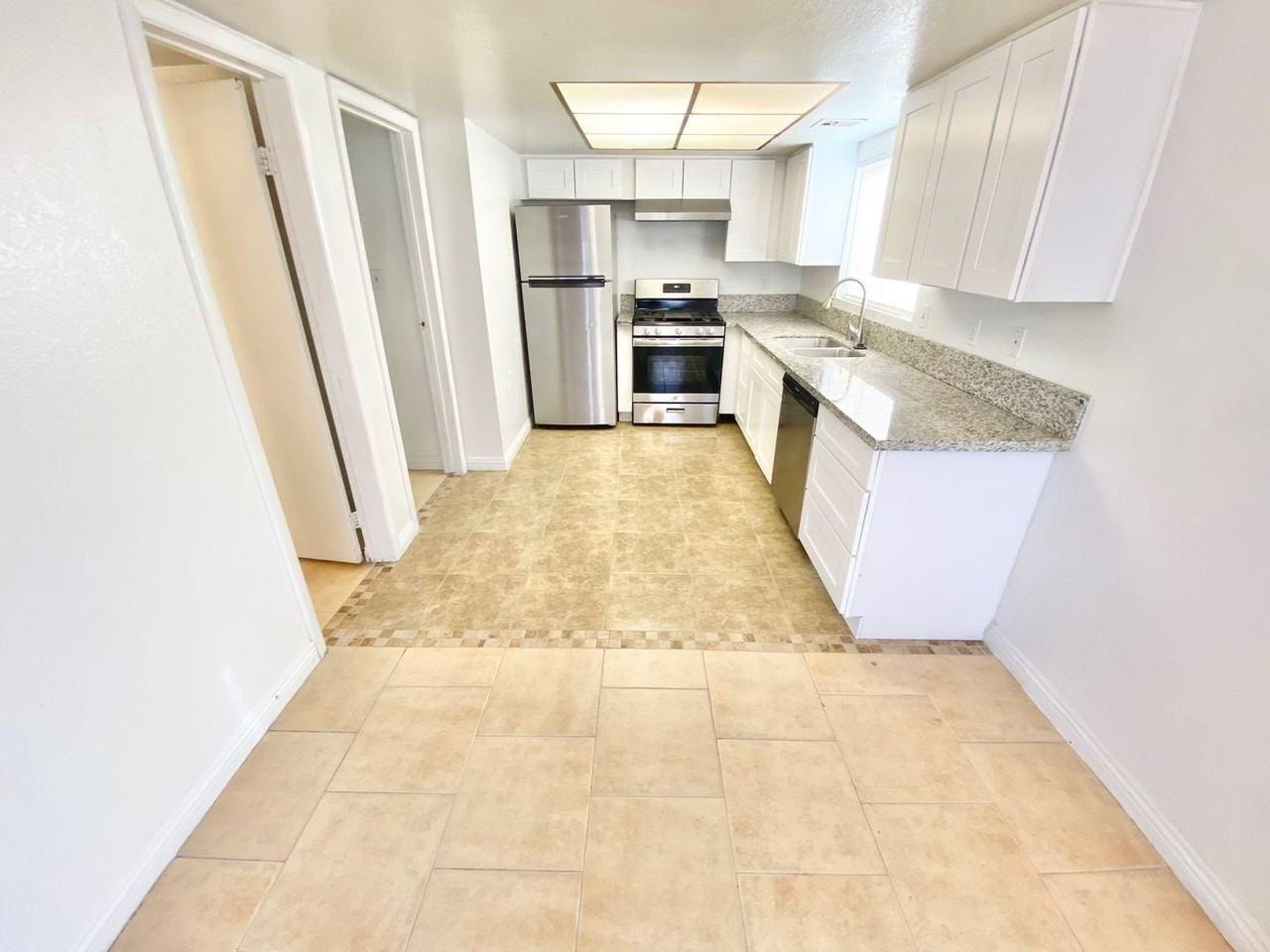 3804 Fitzpatrick Dr - Photo 5 of 23