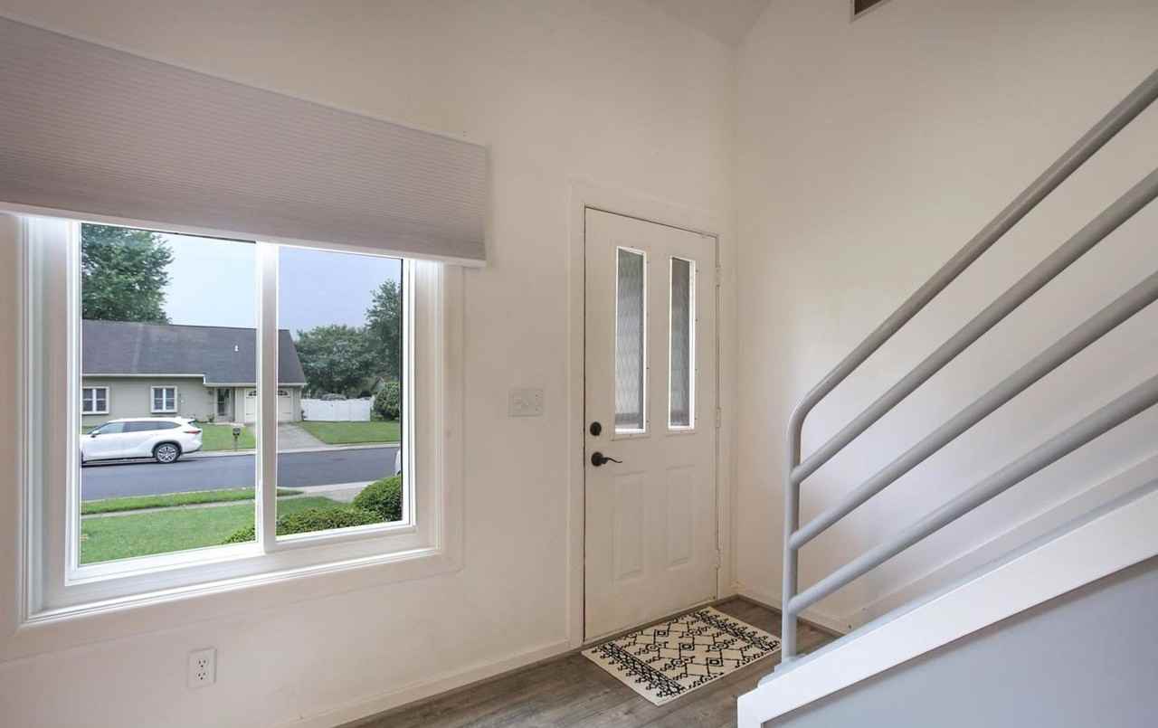 1901 Mountain View Rd - Photo 2 of 31