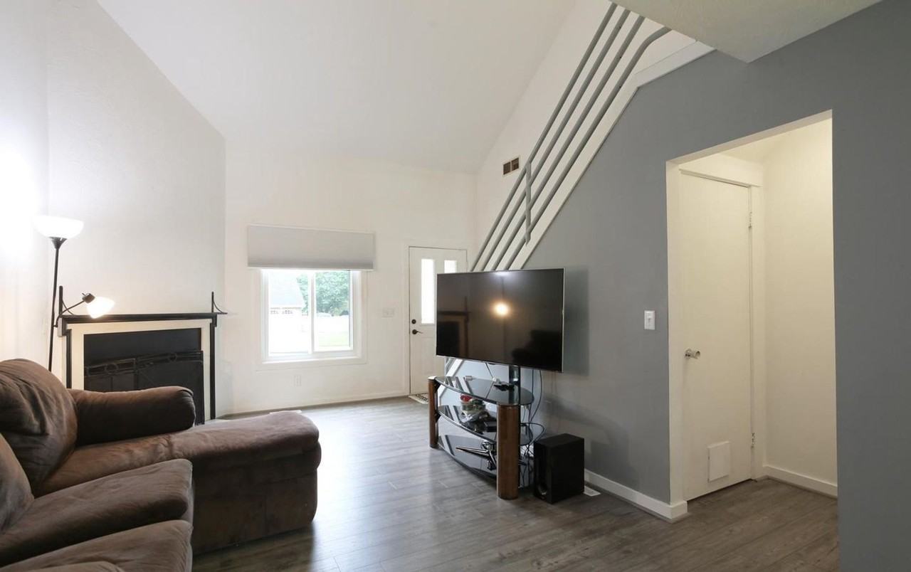 1901 Mountain View Rd - Photo 3 of 31