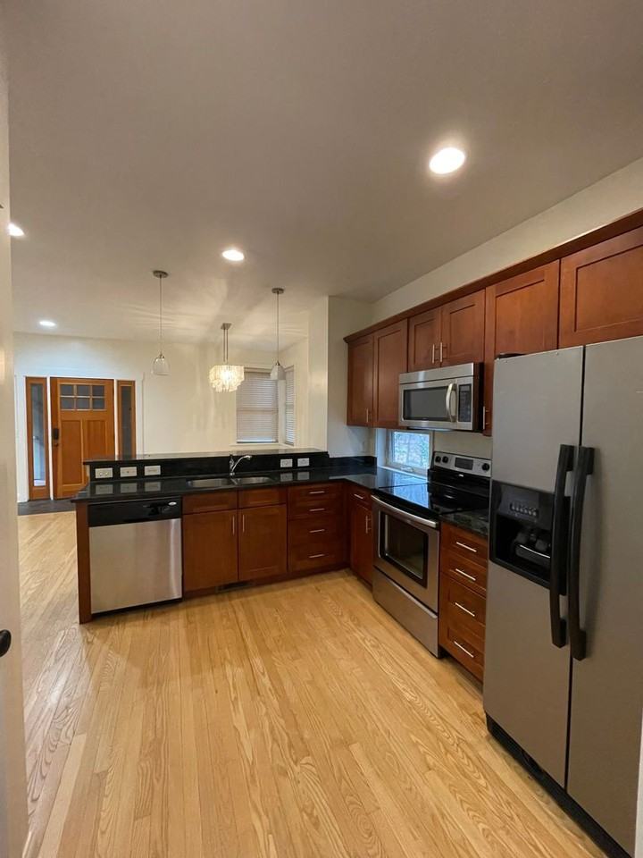 355 Cummins Rd - Photo 3 of 14