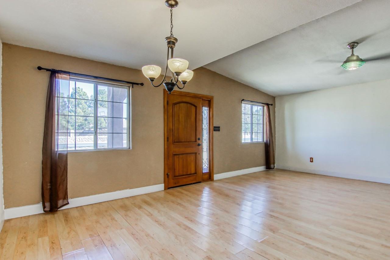 12110 Valparaiso Way - Photo 3 of 50