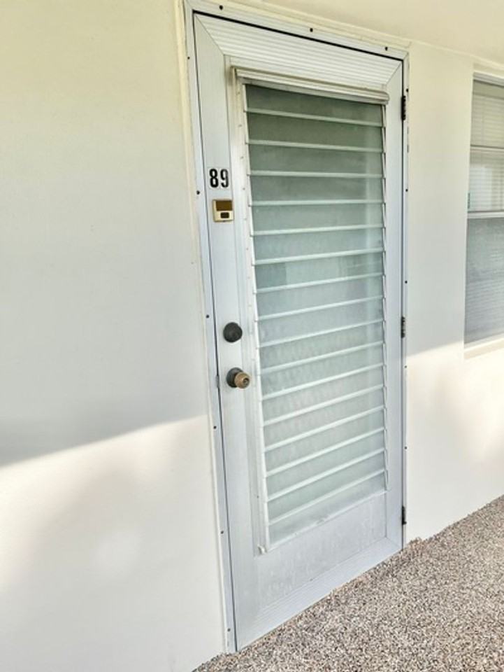 89 Sheffield D - Photo 4 of 6