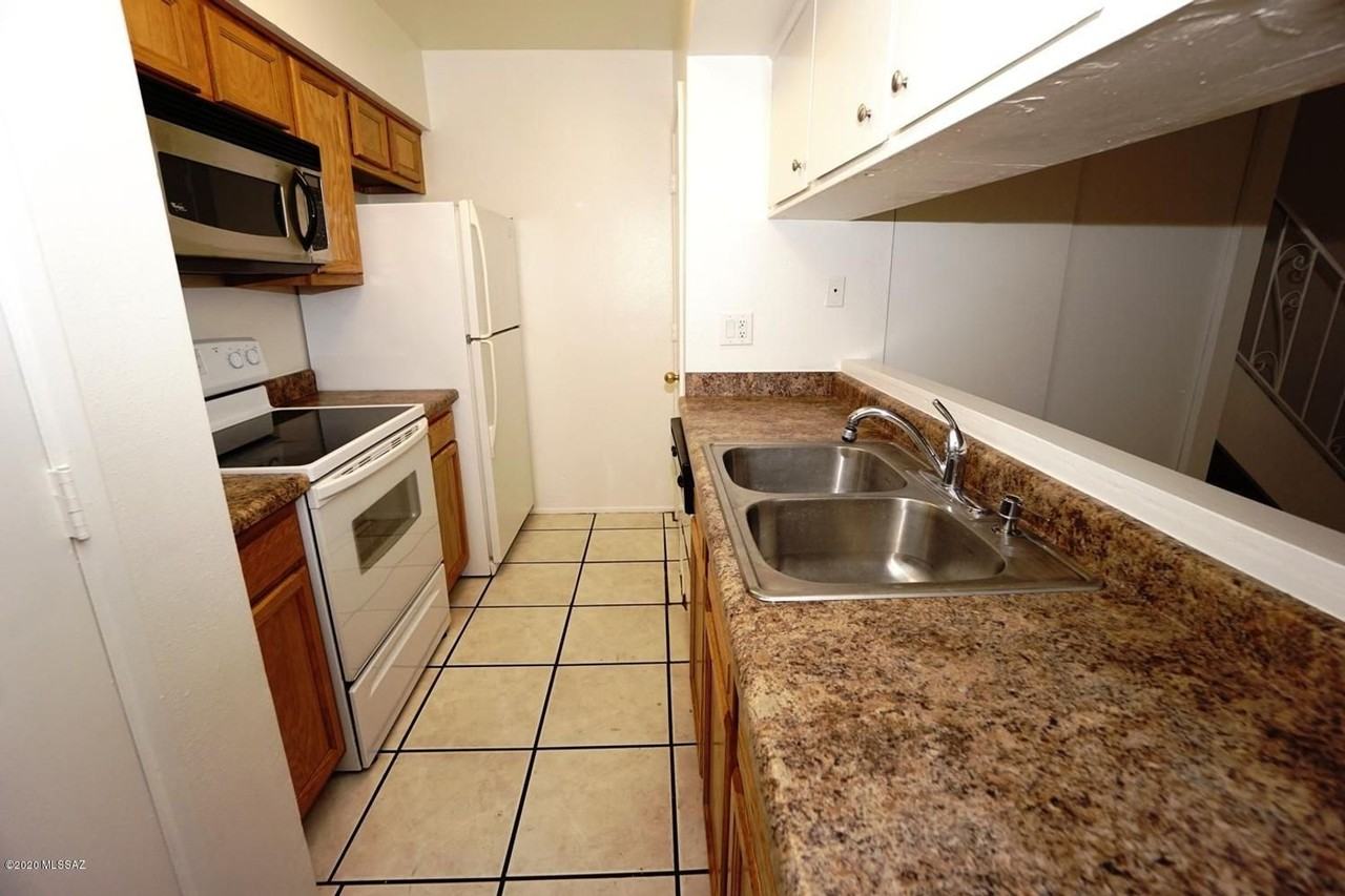 6785 E Calle La Paz #B - Photo 3 of 8