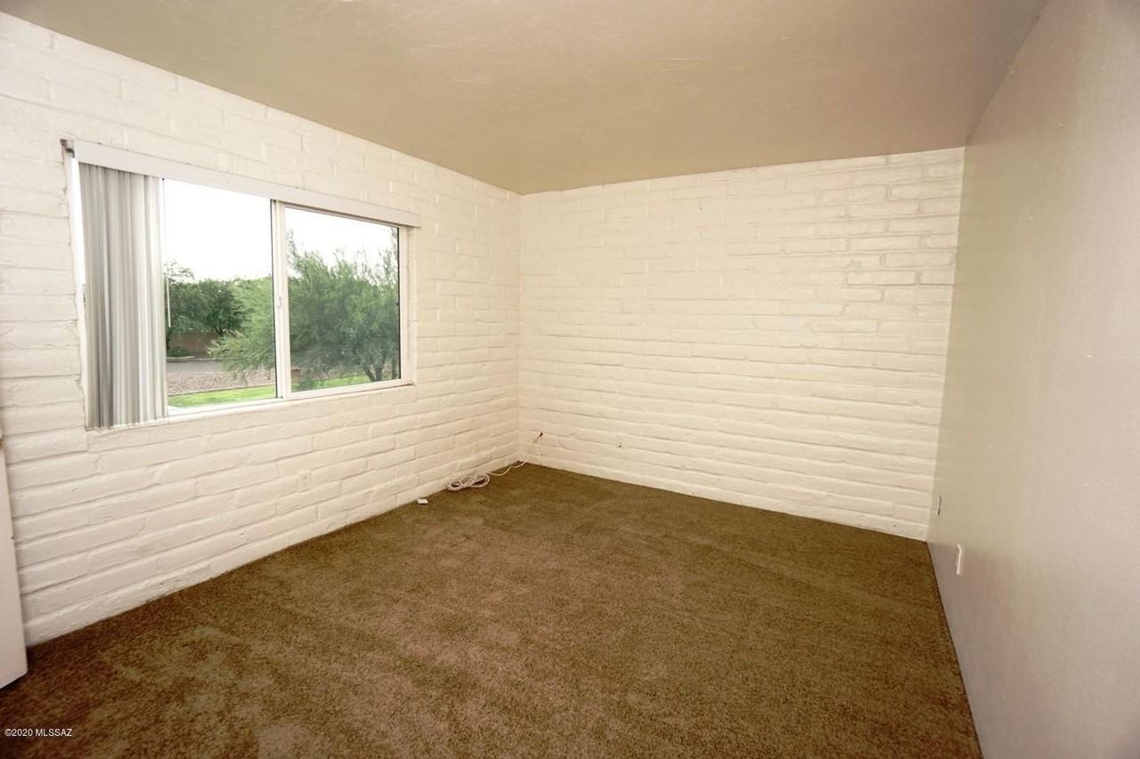 6785 E Calle La Paz #B - Photo 5 of 8