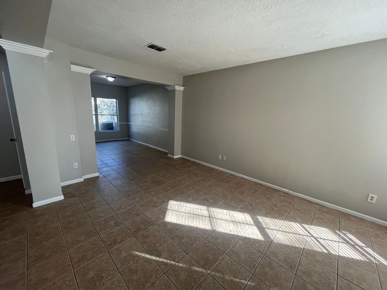 1891 Valley Wood Way - Photo 3 of 15