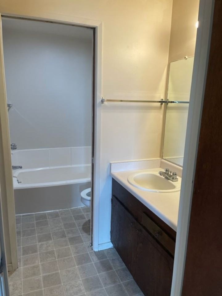 6244 Westside Rd - Photo 5 of 13