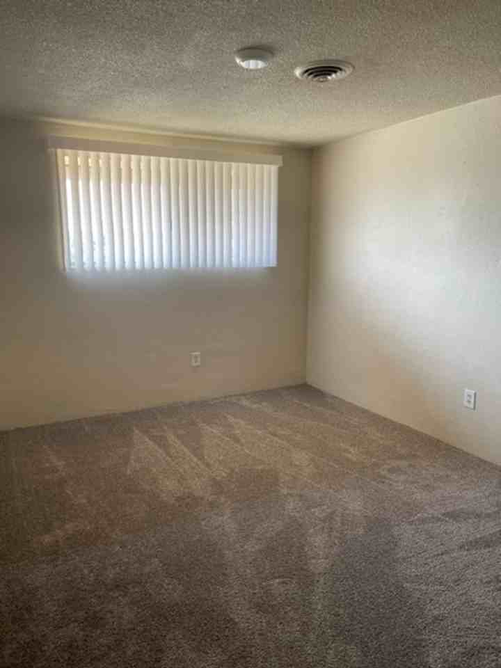 6244 Westside Rd - Photo 7 of 13