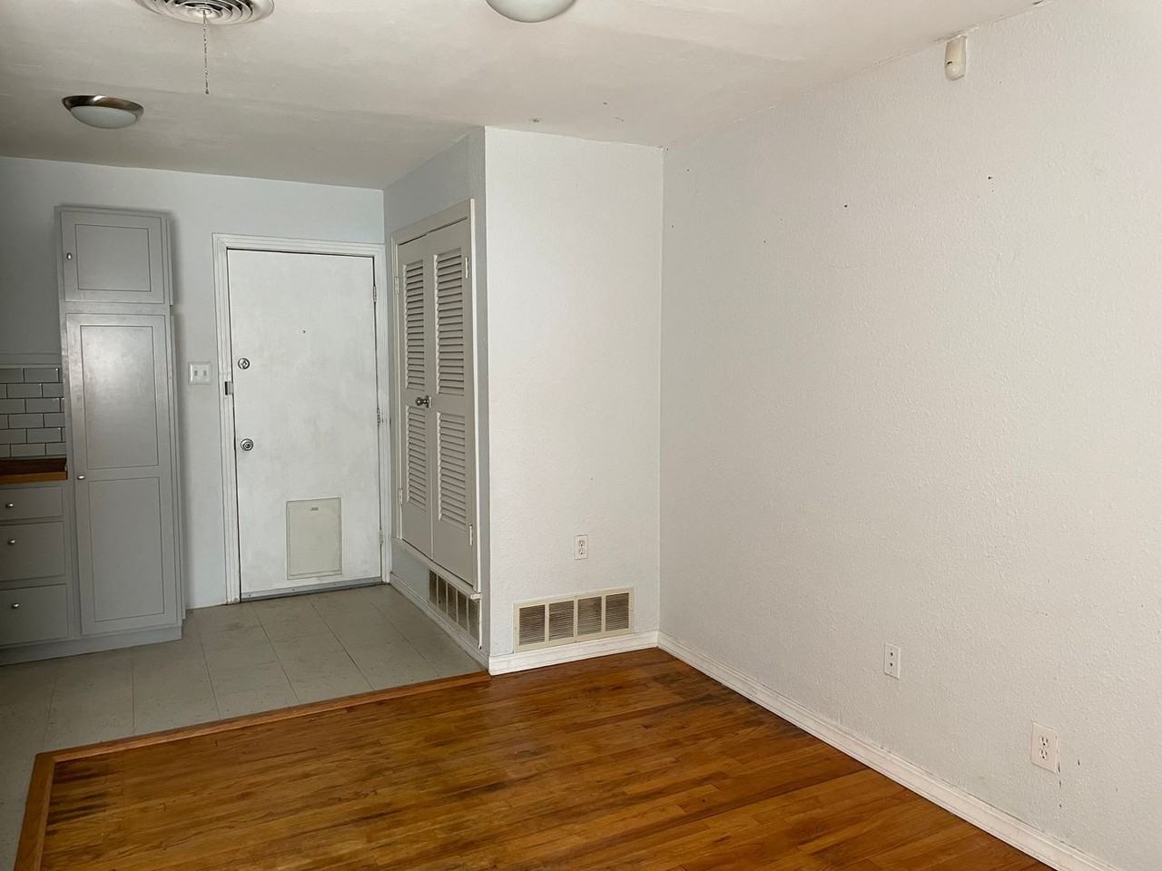 3511 25th St - Photo 4 of 12