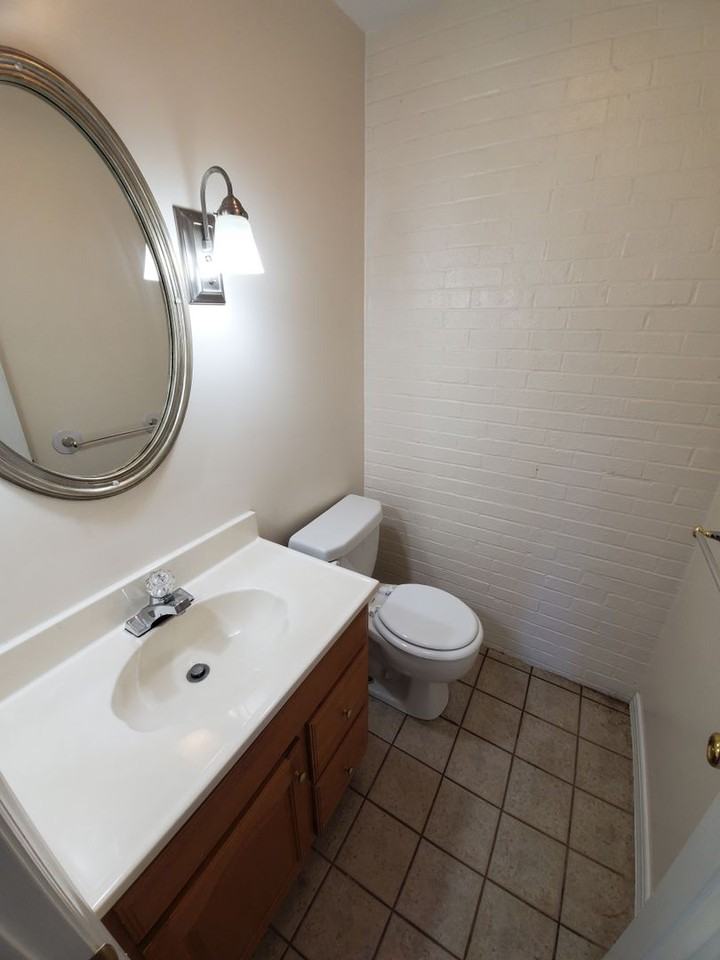 6051 Satterwhite Road - Photo 5 of 25