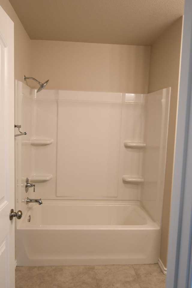 13311 Vernon Avenue - Photo 3 of 19