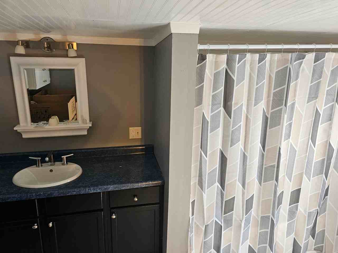 6137 Logan Ave - Photo 7 of 11