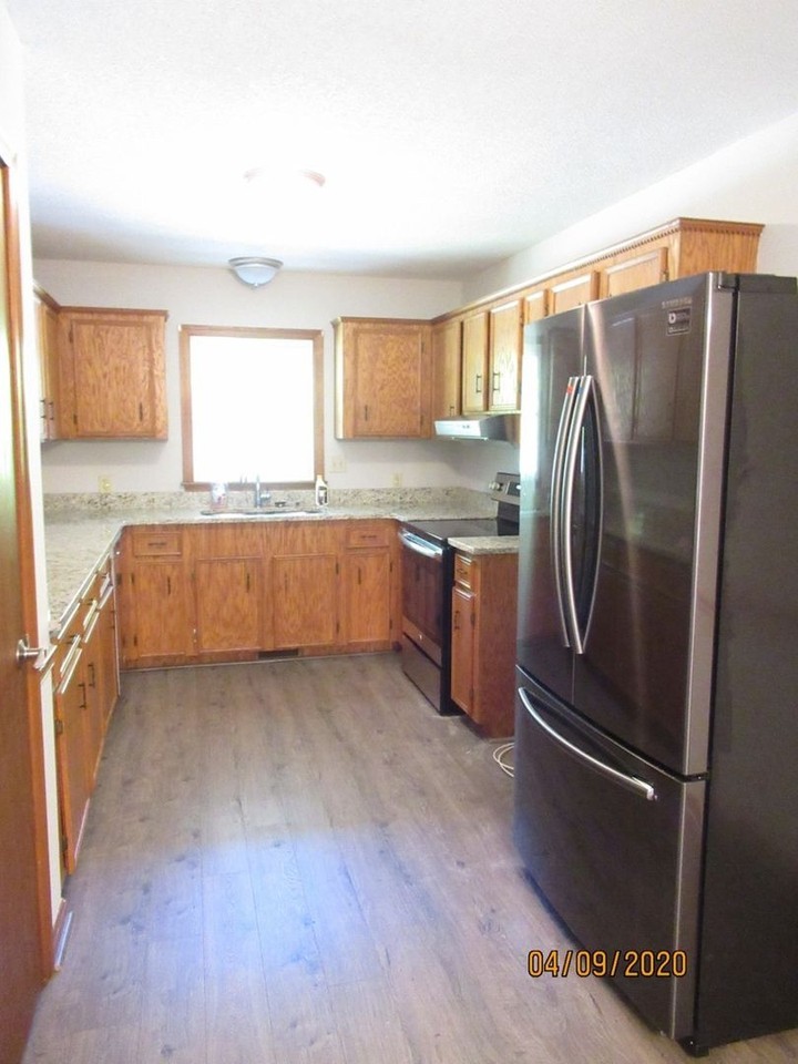 2785 Watermark Dr - Photo 3 of 28