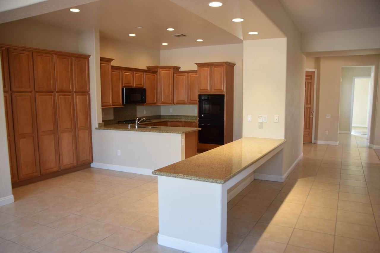 6904 Homing Pigeon Pl - Photo 7 of 38