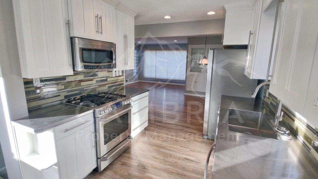 1852 E Hillcrest Ave - Photo 6 of 27