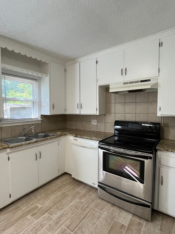 4726 S Boston Pl - Photo 4 of 14