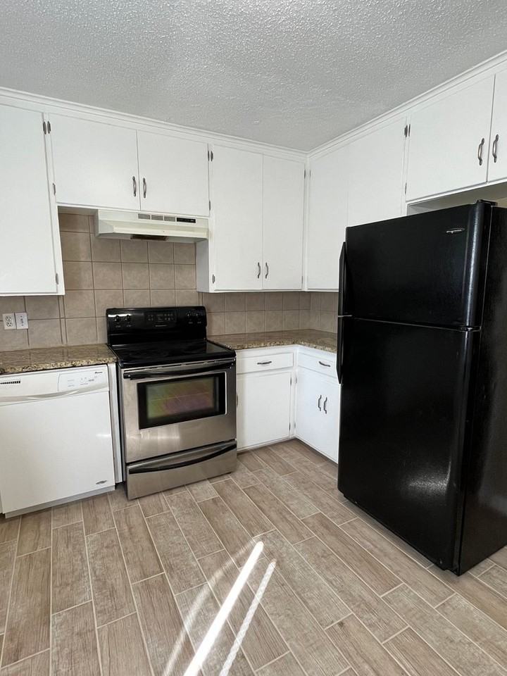 4726 S Boston Pl - Photo 5 of 14