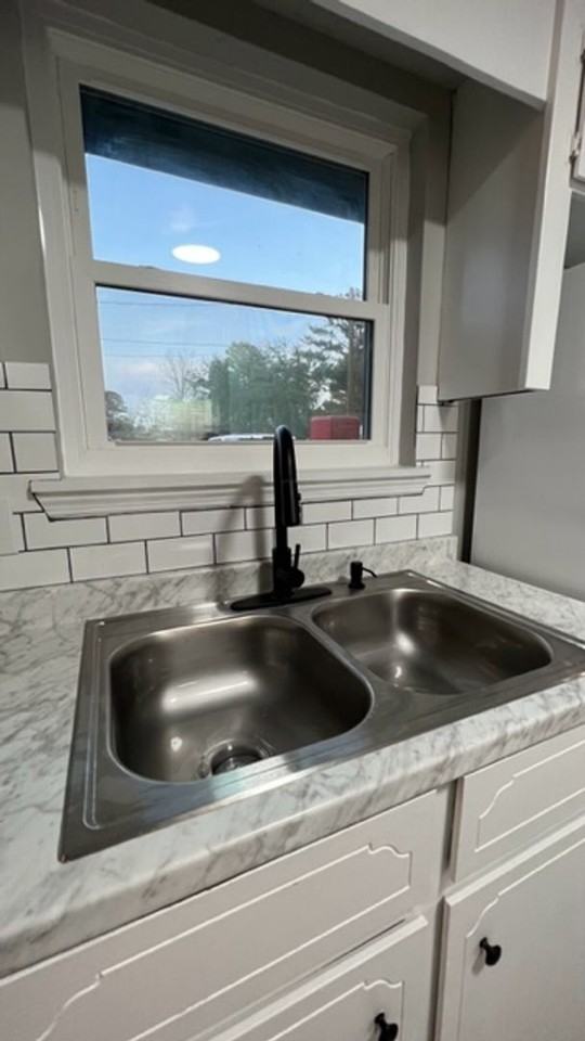 184 Sequoia Cir - Photo 6 of 12