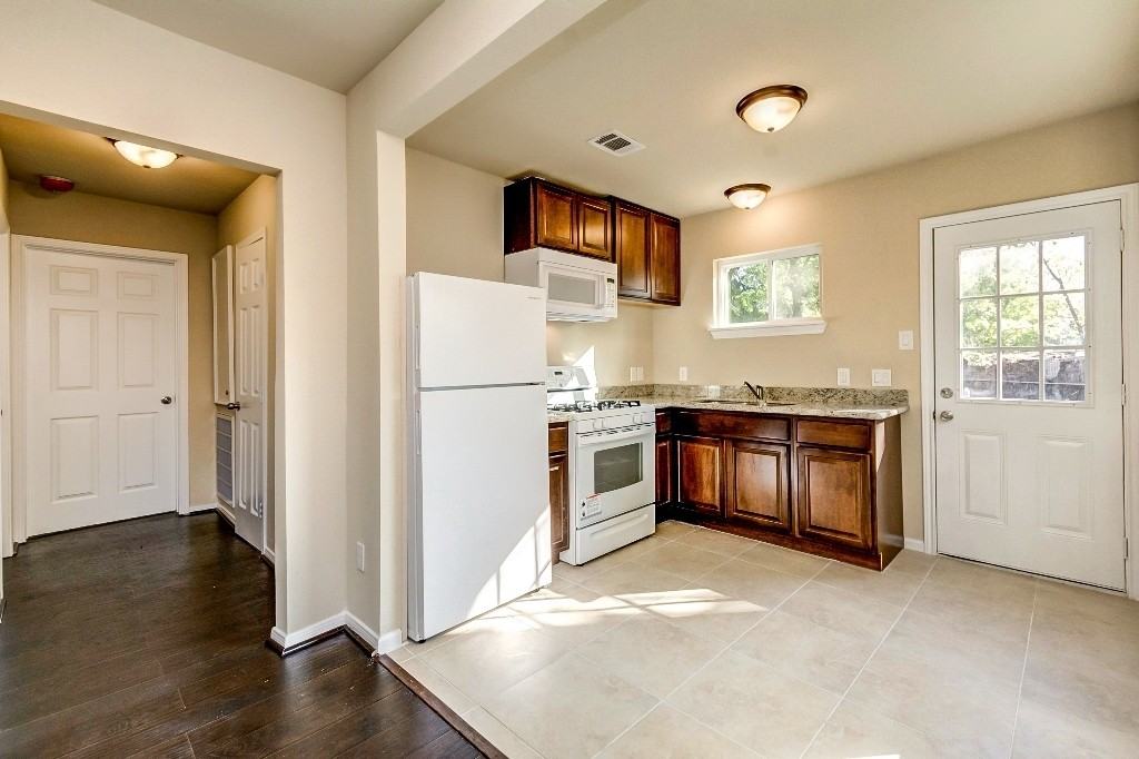 1001 9th Ave N - Photo 7 of 32