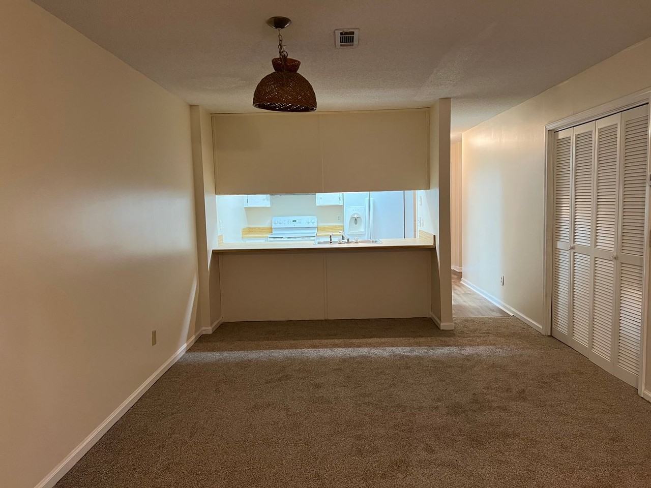 114 Brian Court - Photo 3 of 10