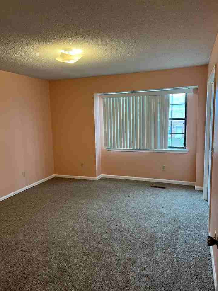 114 Brian Court - Photo 7 of 10