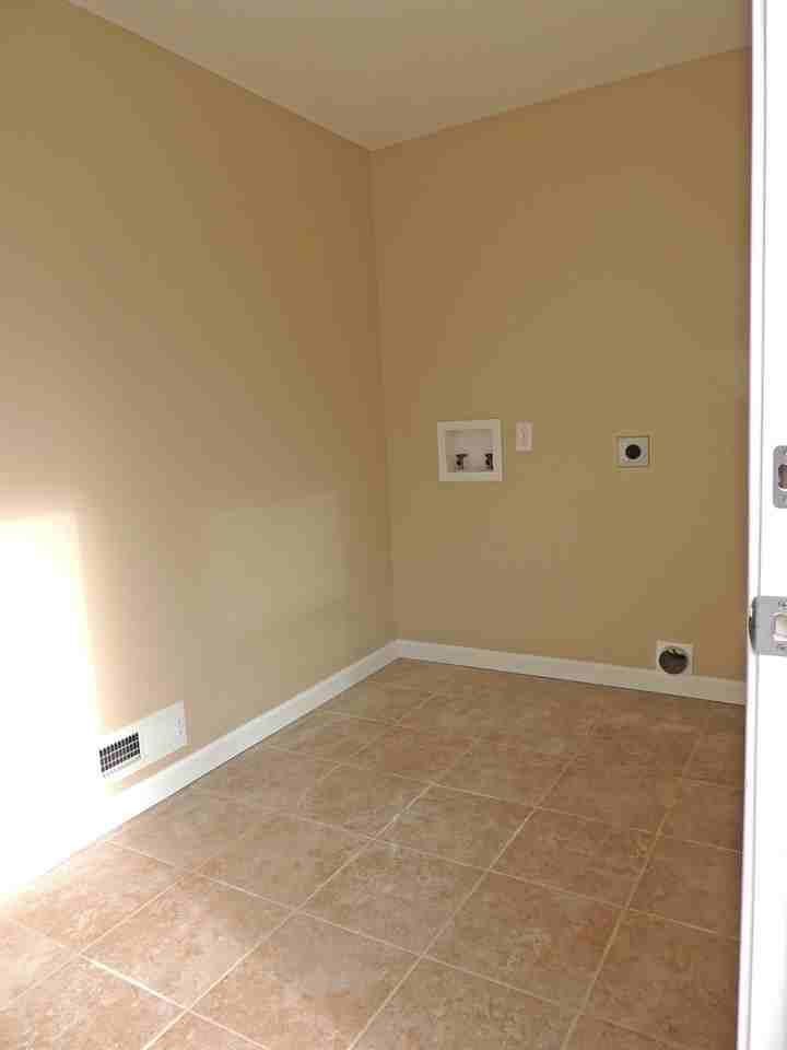 1013 Cherry St - Photo 2 of 18