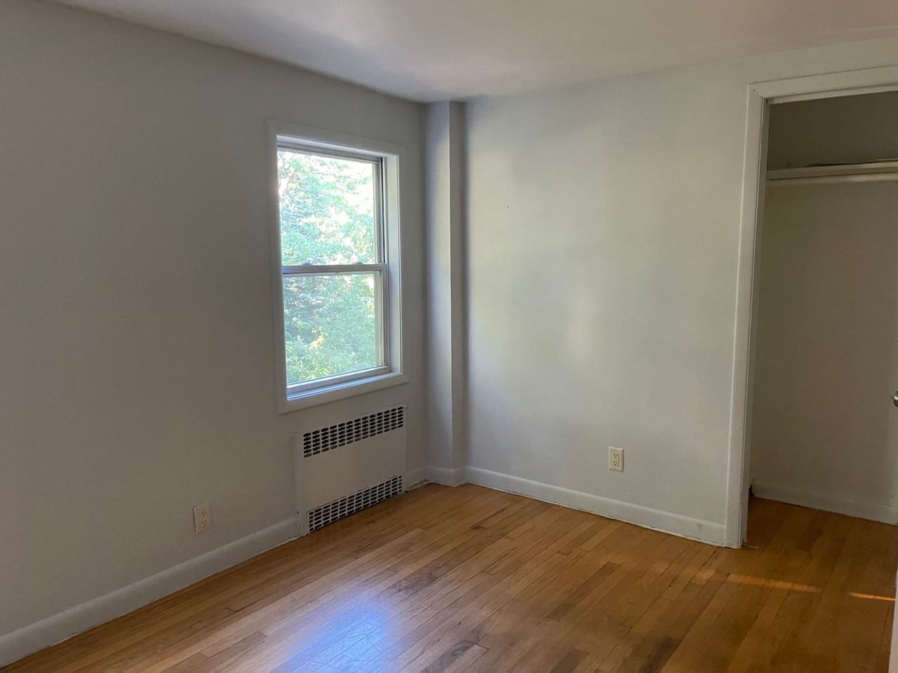 100 Sicard St - Photo 4 of 28