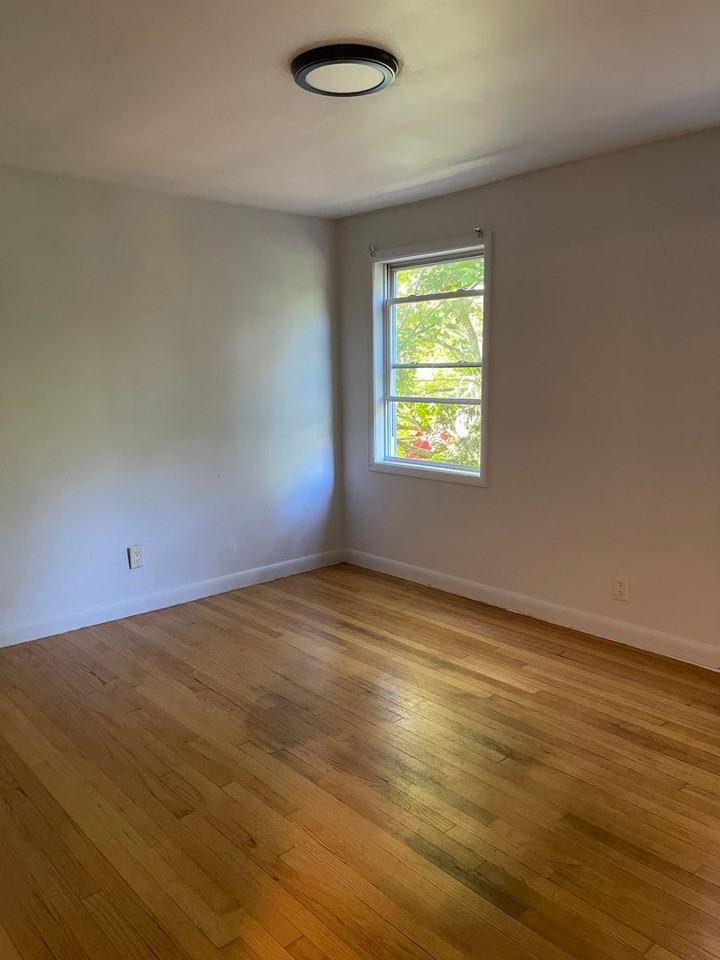 100 Sicard St - Photo 5 of 28