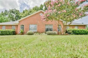 featured image of 1990 Bluff Ct