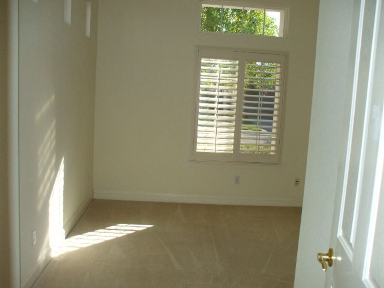 1776 Dunkeld Ln - Photo 3 of 16