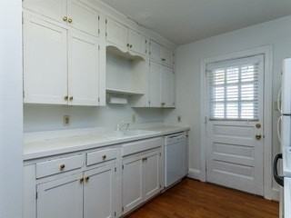 2715 Kilgore Ave - Photo 6 of 14