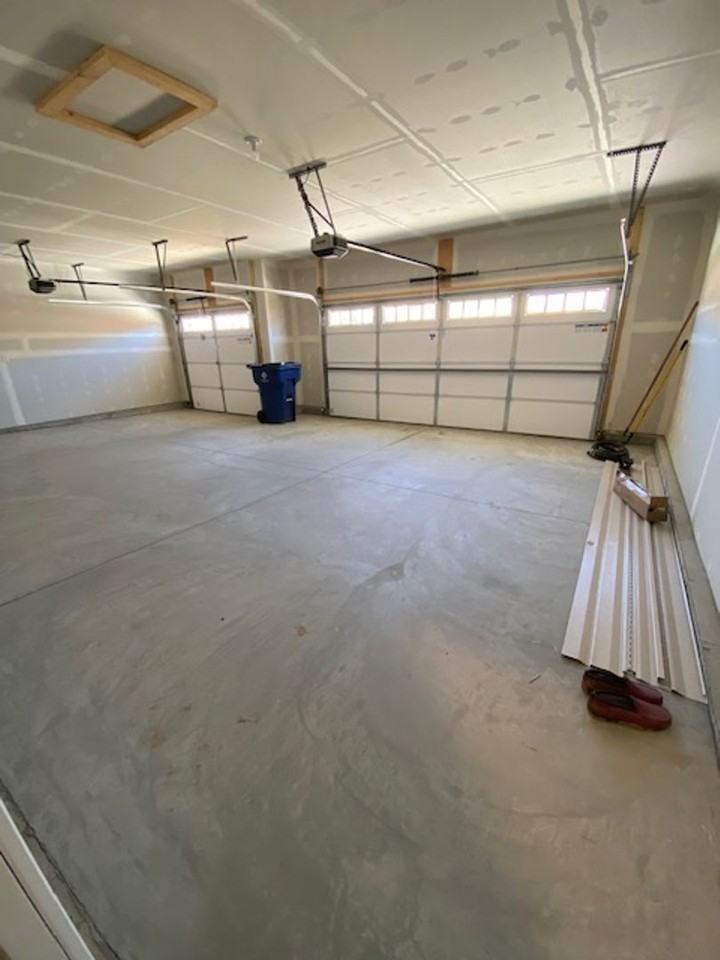2272 Statten Dr - Photo 3 of 20